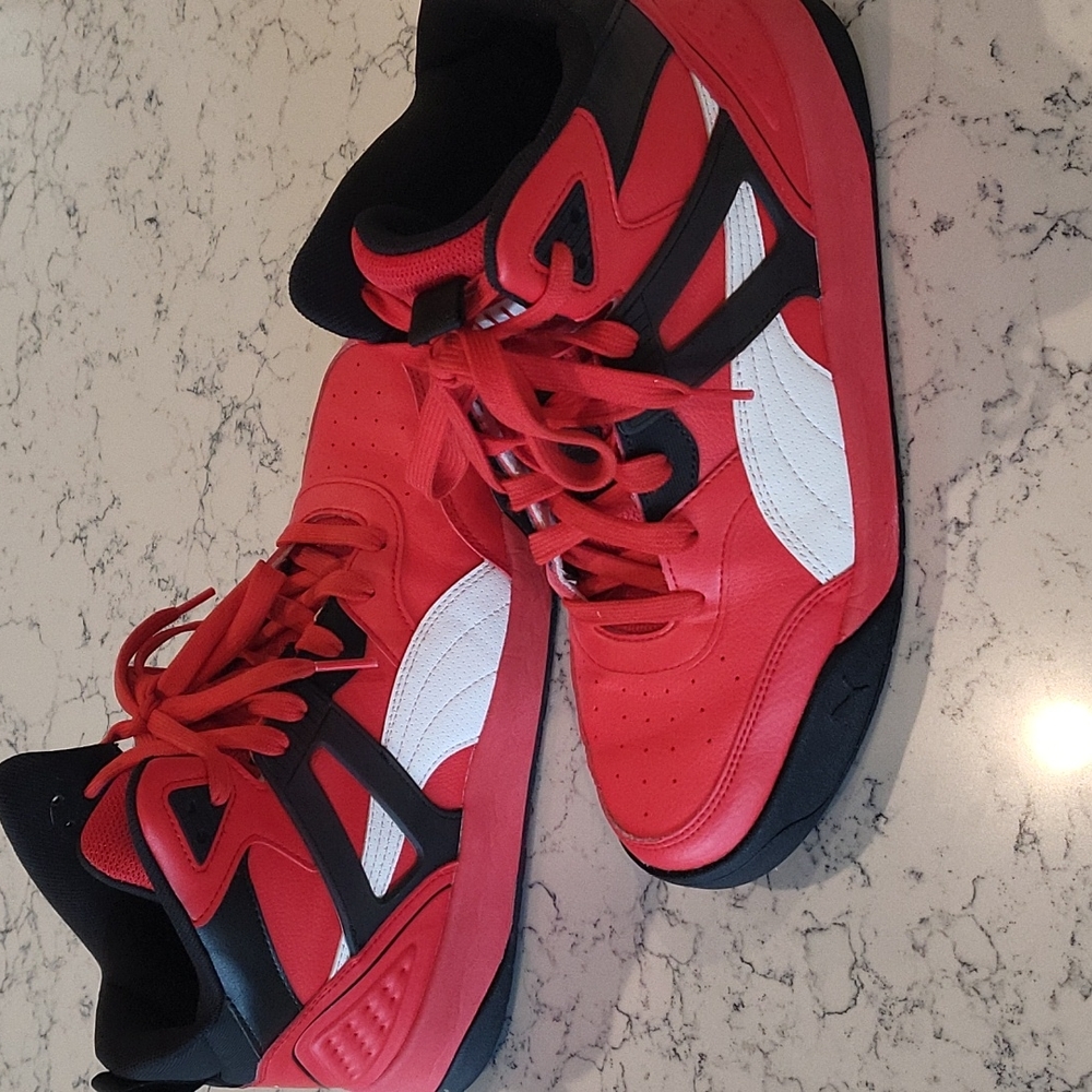 Puma High Tops Size 9